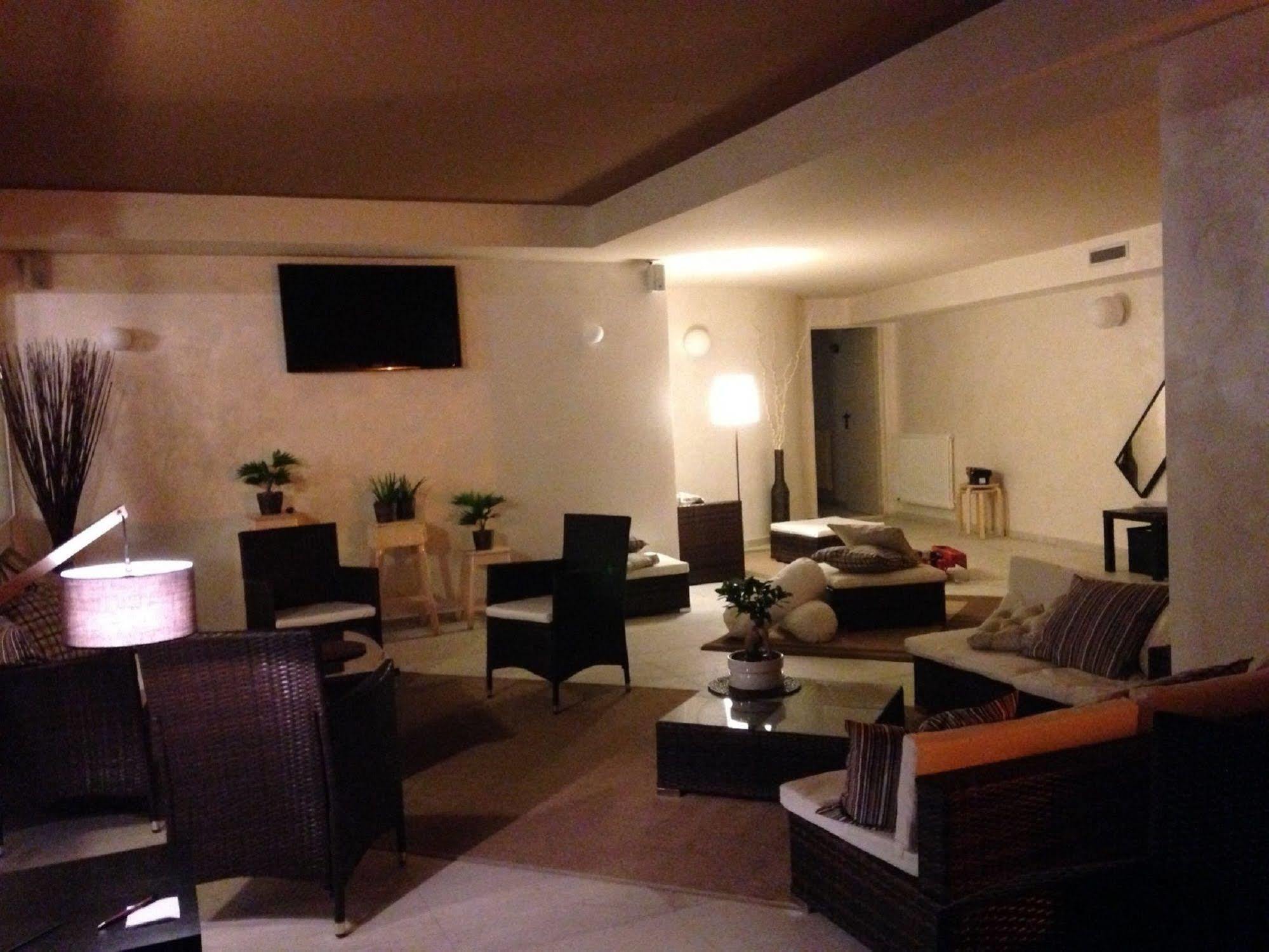 Borgo Fantino - Residenze E Alloggi Vacanza ลีโมเน เปียมอนเต ภายนอก รูปภาพ